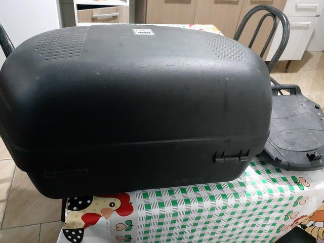 Vendo baú de moto protork com o suporte da cb300 semi novo - Foto 3