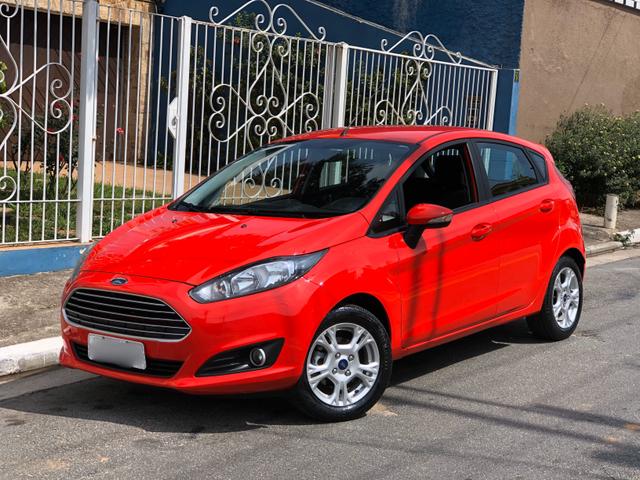 New Fiesta 1.6 SE 2016 Câmbio Manual Baixa Km , Impecável !!!