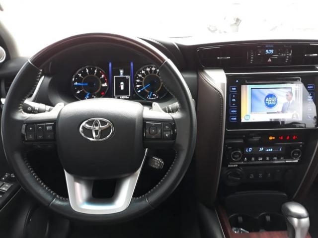 HILUX SW4 SRX - Foto 9