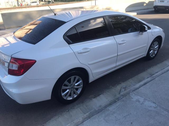 Honda Civic LXS 1.8 Manual 2014 - Foto 4