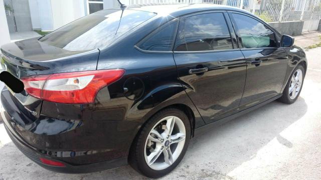 Focus 2014 2.0 automático completo. Aceito troca por menor valor - Foto 2