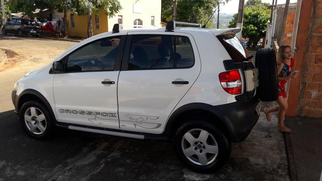 Vende-se ou troca por carro de menor valor mais volta - Foto 3