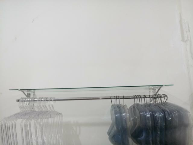 Prateleiras de vidro