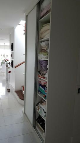 Cobertura Duplex Decorado com acesso exclusivo para o Rio em Buraquinho R$ 490.000,00 - Foto 16