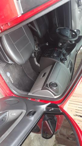 Vendo ou troco fiesta 2012 completo 1.6 (Ele tem 107 cv de potência)