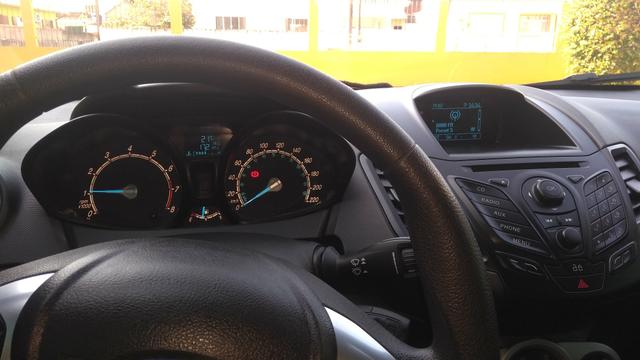 Vendo New fiesta - Foto 3