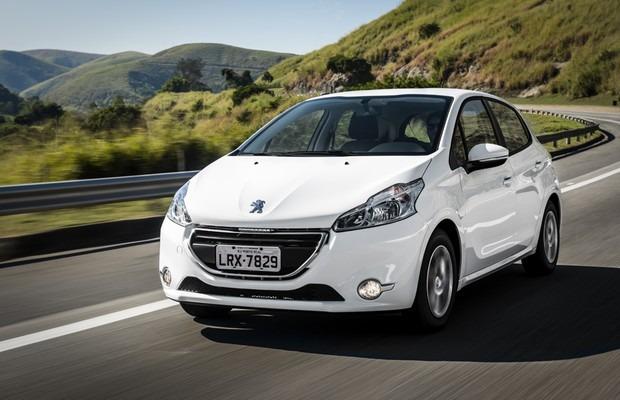 Sucata Peugeot 208 1.5 e 1.6 automatico 2012 a 2017