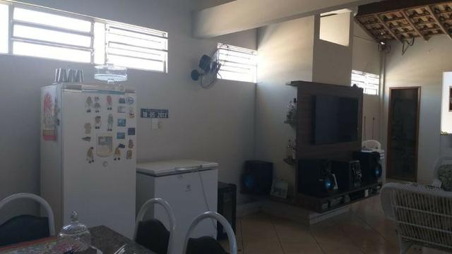 Ótima Casa com 4 Quartos próximo a pecuária - Foto 13