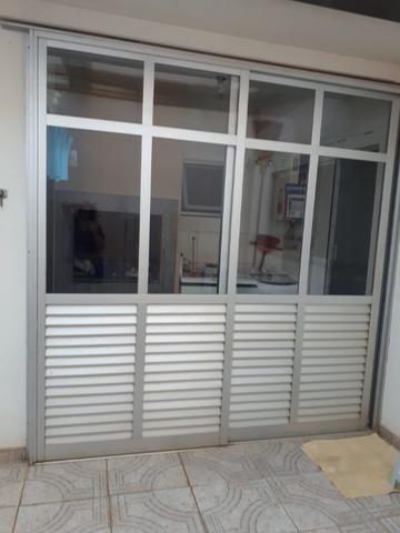 Porta,grades e janela
