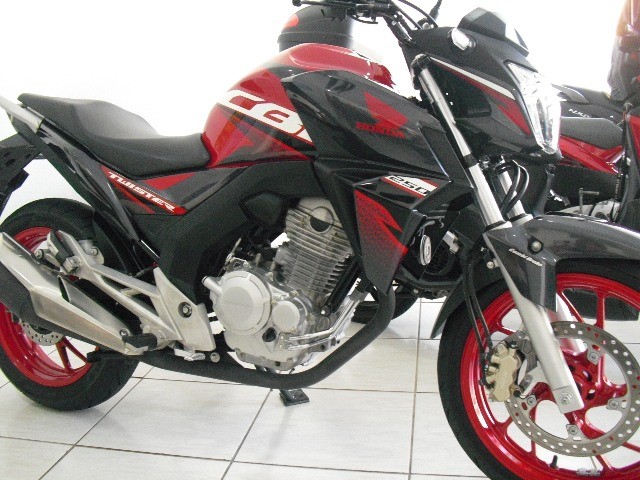 YAMAHA #CB #250 #TWISTER VERMELHA 2020