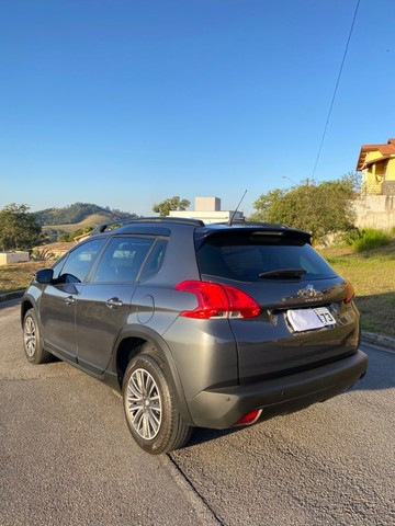 PEUGEOT 2008 ALLURE BUS. 1. 6 FLEX 5P AUT.