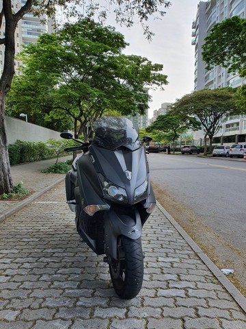 YAMAHA T-MAX 2015
