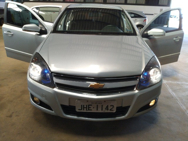 VECTRA GT 2.0 2010