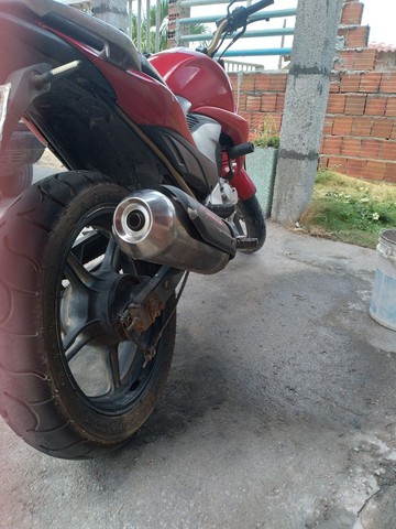 CB 300 VERMELHA