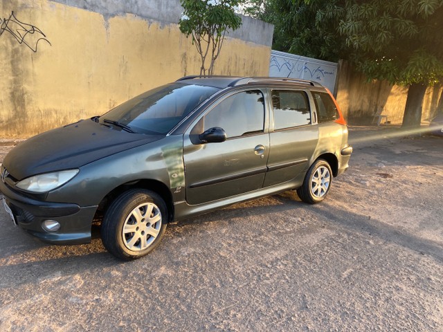 * PEUGEOT 2008 AR GELANDO  