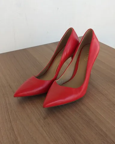 Sapatos Seminovos da Marca AREZZO N° 38