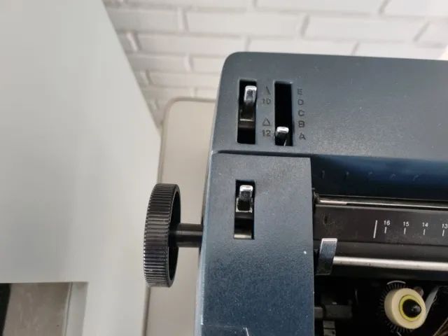 Maquina de datilografia IBM Elétrica