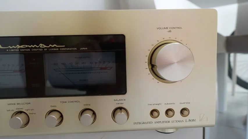 Amplificador integrado Luxman L-505f - Foto 4
