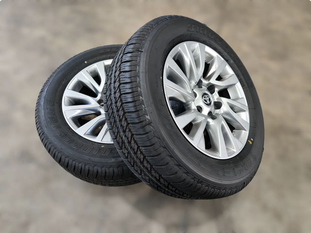 ESTEPE HILUX SW4 SRX C/ PNEU ZERO