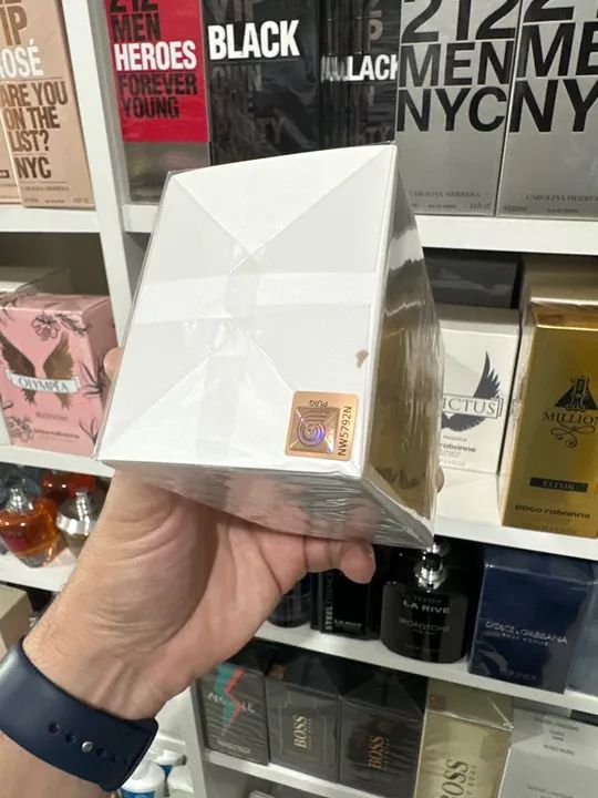 LANÇAMENTO Invictus Parfum 100ml - Foto 2