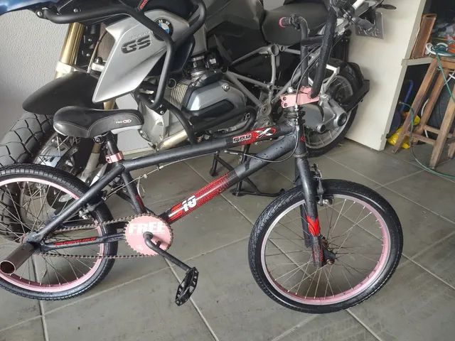 Bicicleta aro 20 Pro x S10 com rotor toda original praticamente nova.