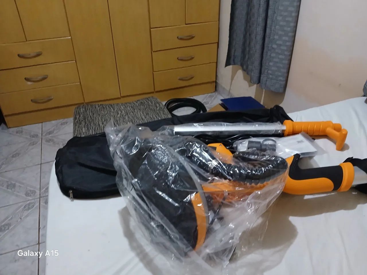 Lixadeira de parede MLP 750 Led