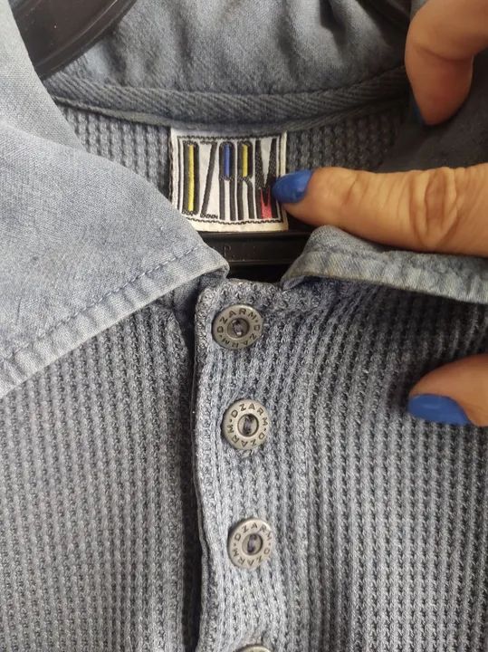 Blusa pólo Dzarm gola jeans Tam G cor azul jeans - Foto 2