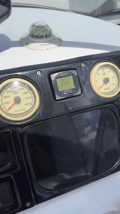 Phantom 260 com Mercruiser 5.7 300Hp 2009 - Foto 10