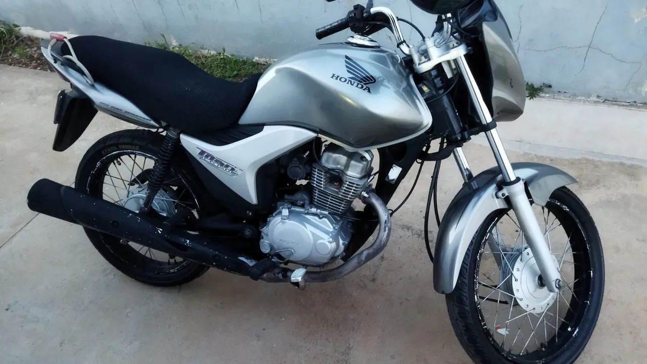 Moto Titan 150