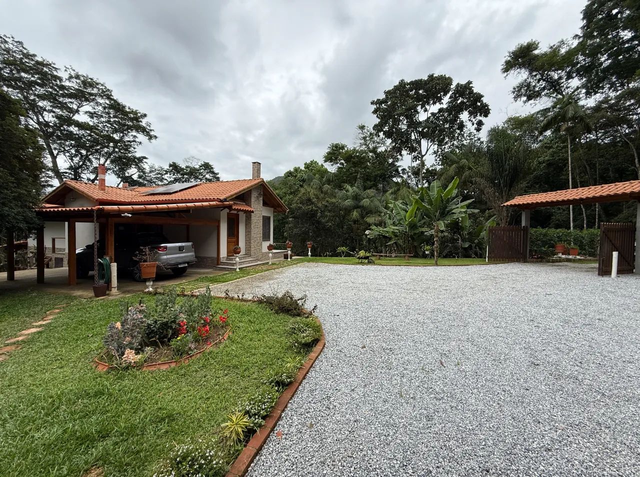 Chácara com 30 mil m², e casa nova com anexo, à venda em Amparo, Nova Friburgo - RJ - Foto 4