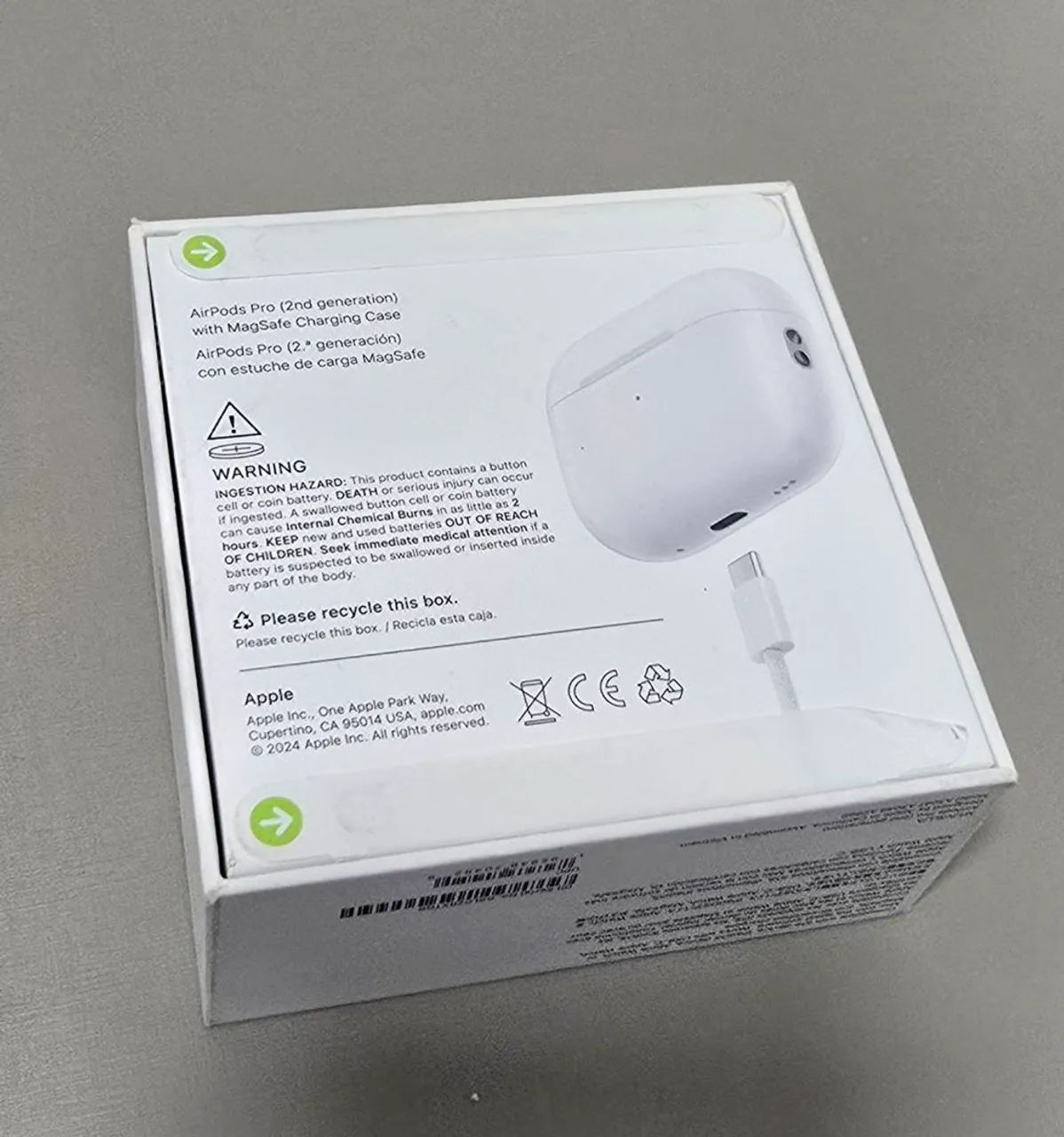 Apple AirPods Pro 2° Geração - USB-C - Fones de Ouvido - Amizade