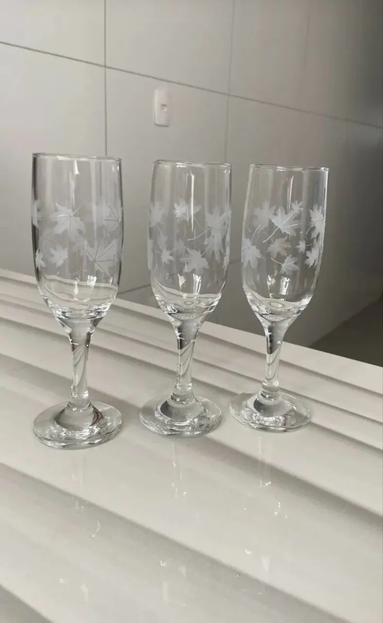 Conjunto de taças e jarra decorada 750ml - Foto 4
