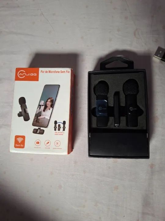 Microfone lapela semi-novo