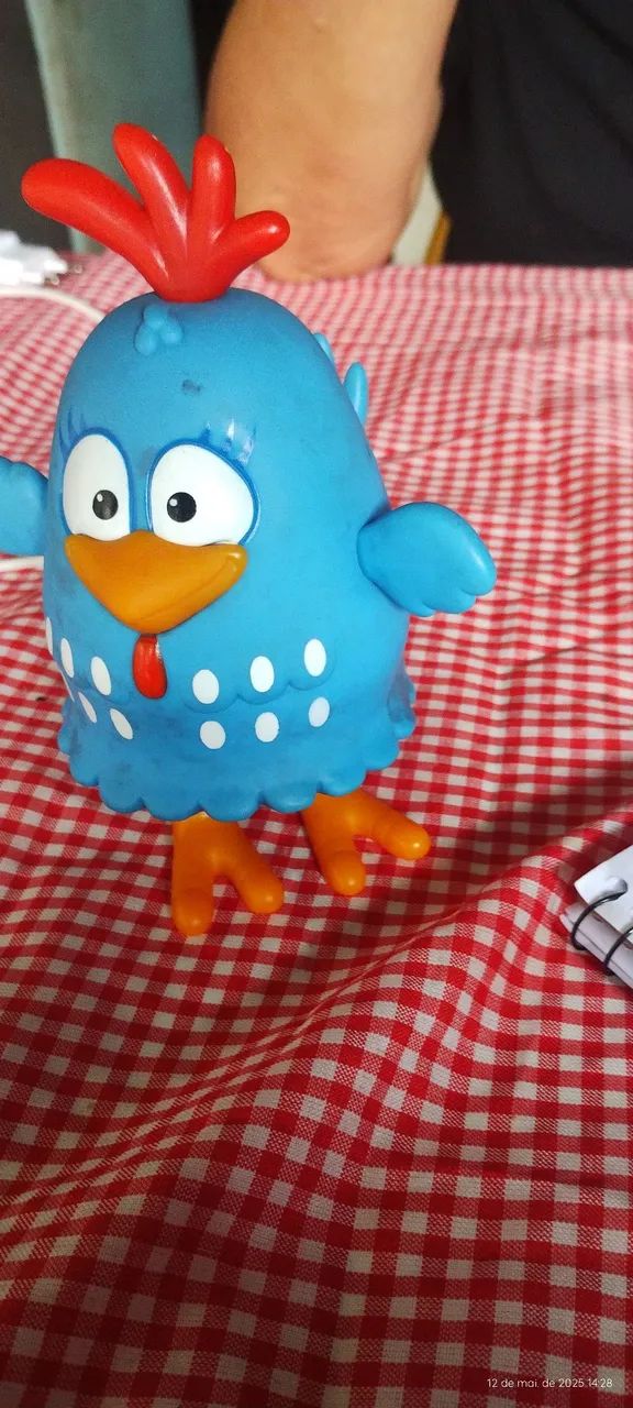 BONECO GALINHA PINTADINHA 