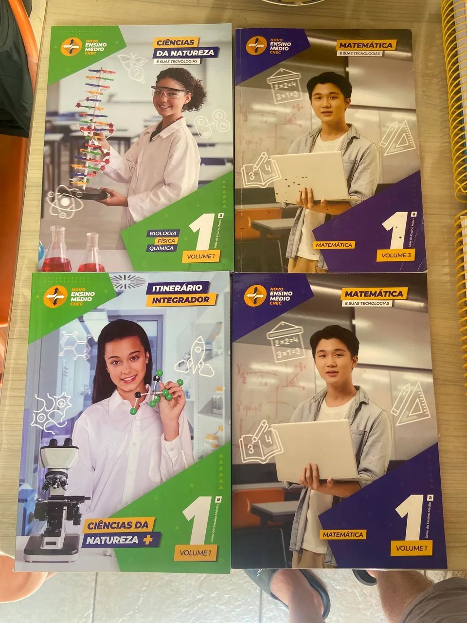 Apostilas avulsas  CNEC 1 Ano ensino Médio 