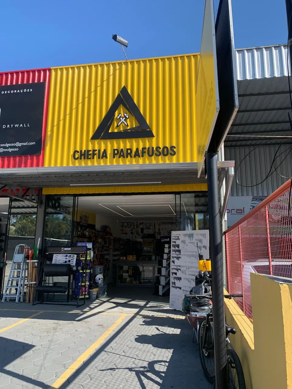 Vendedor  para loja de ferragens em geral