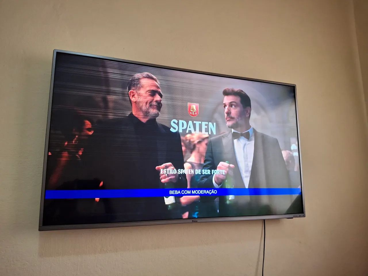 TV Philco com defeito na tela - Ideal para conserto ou peças - Foto 4