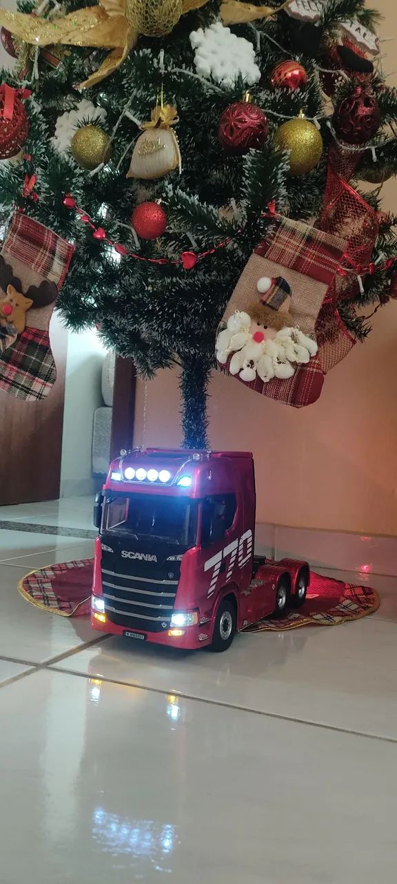 Carreta de controle remoto 