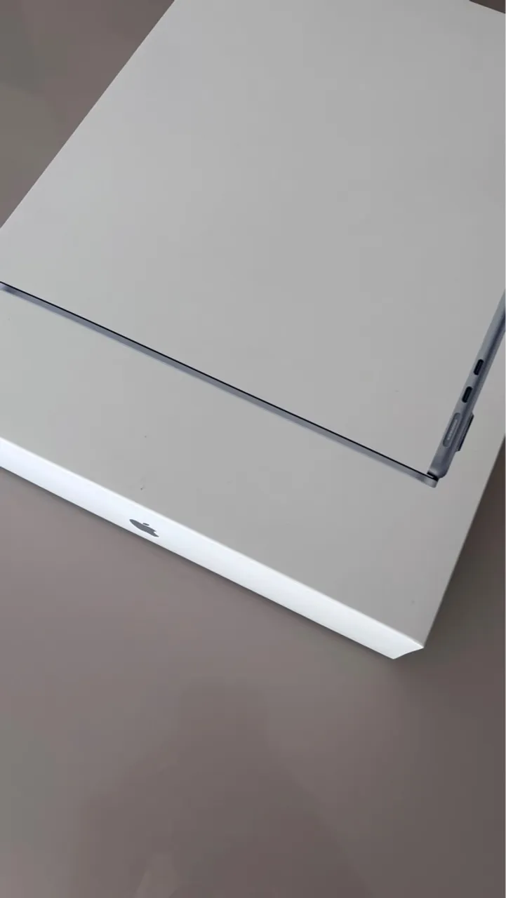 MACBOOK AIR M4 (2025) LACRADO