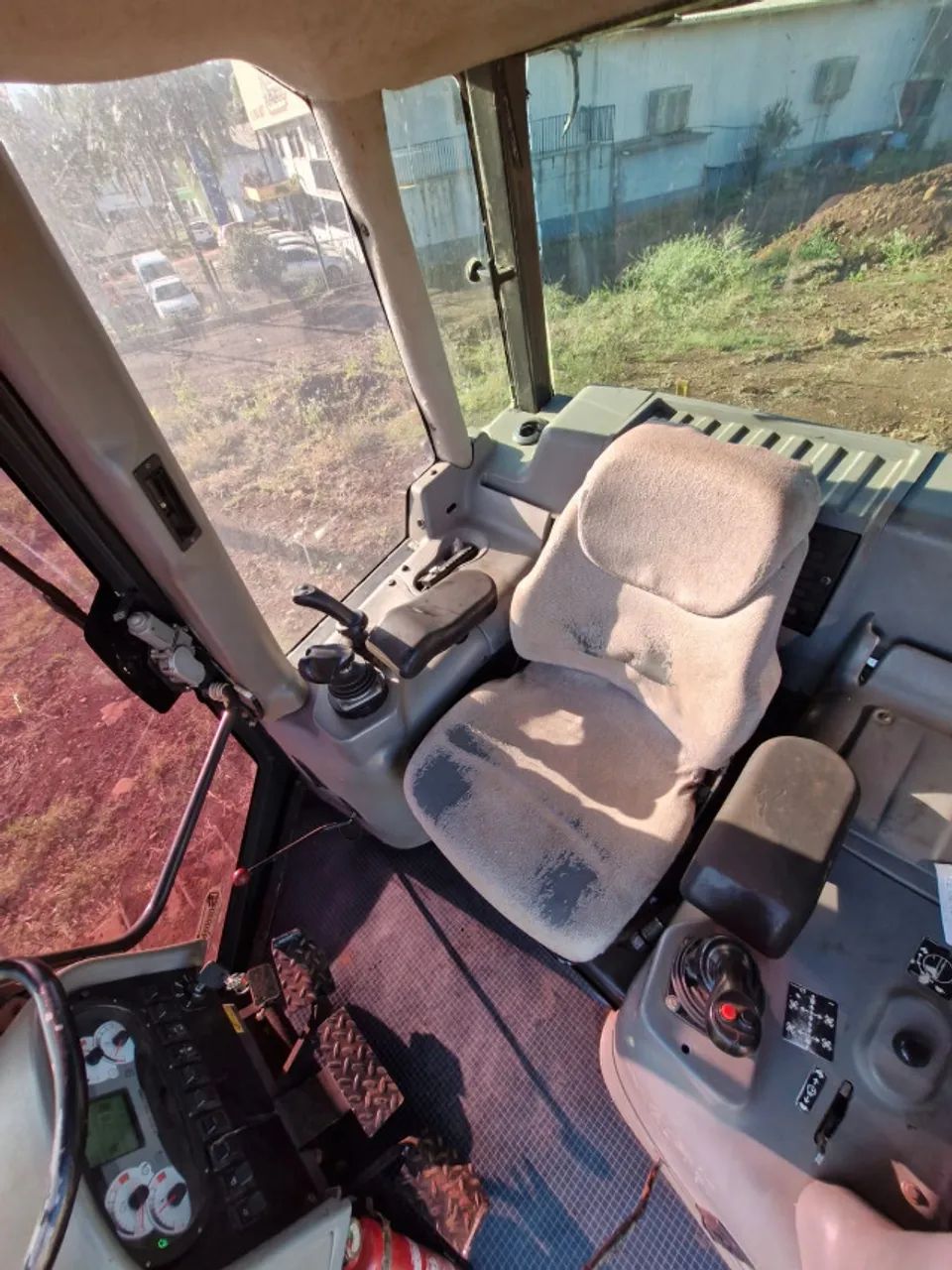 Trator de Esteiras New Holland D150b ano 2013 com 11.600 horas  - Foto 3