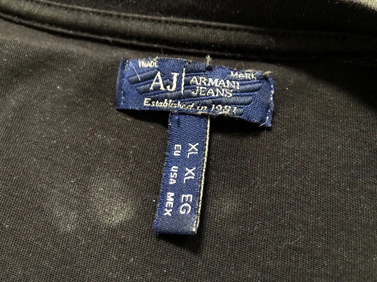 Camiseta preta Armani Jeans Original, tamanho G/GG - Foto 4