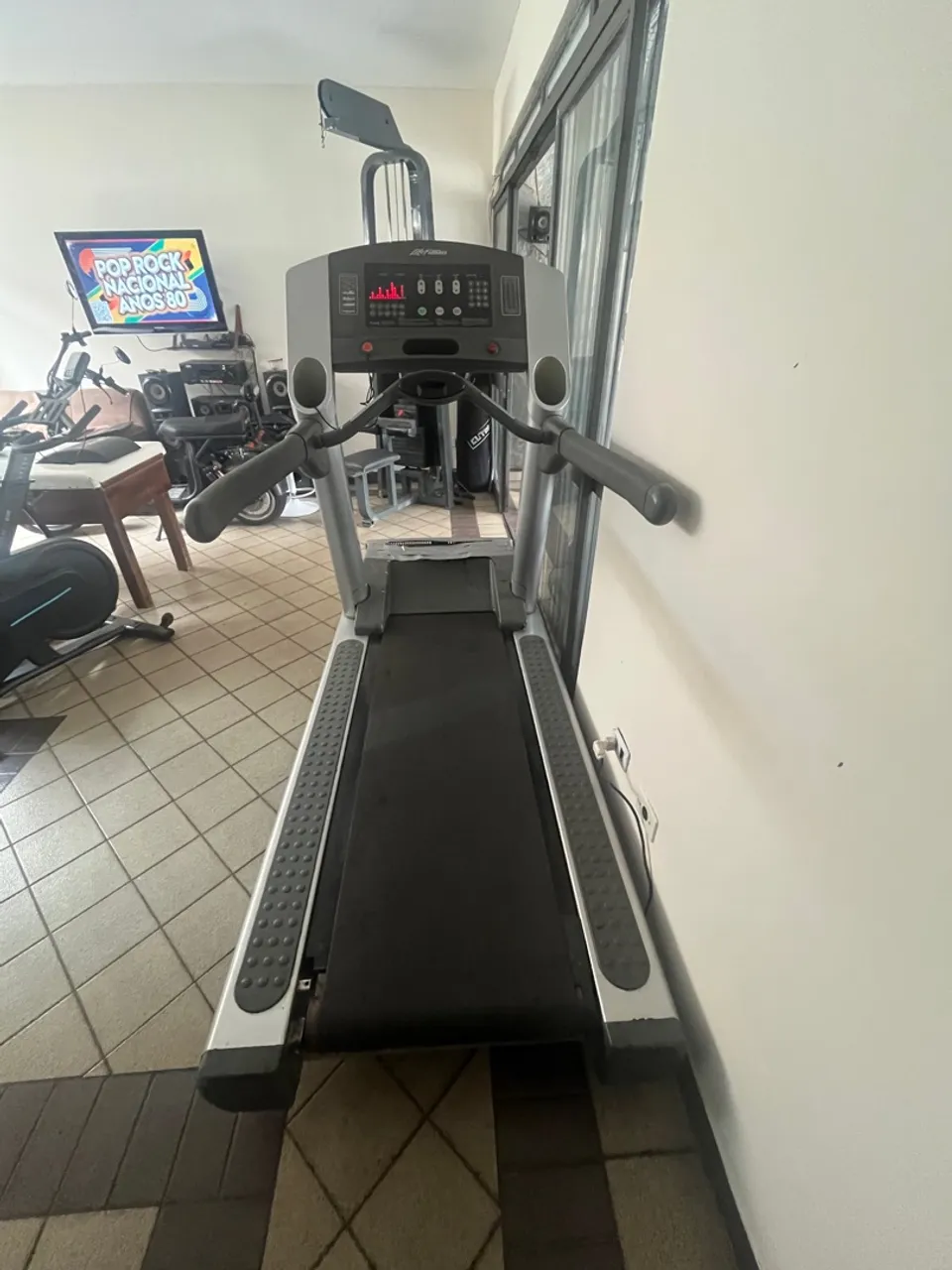 Academia completa barata para Studio ou condomínio!