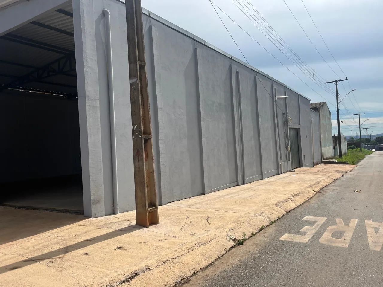 Alugo ou vendo Galpão em Águas Lindas - Foto 2