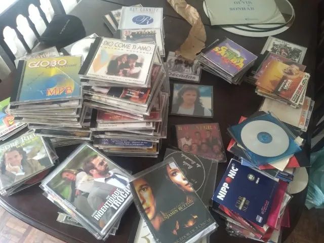 Discos de Vinil, Cds e Fitas K7