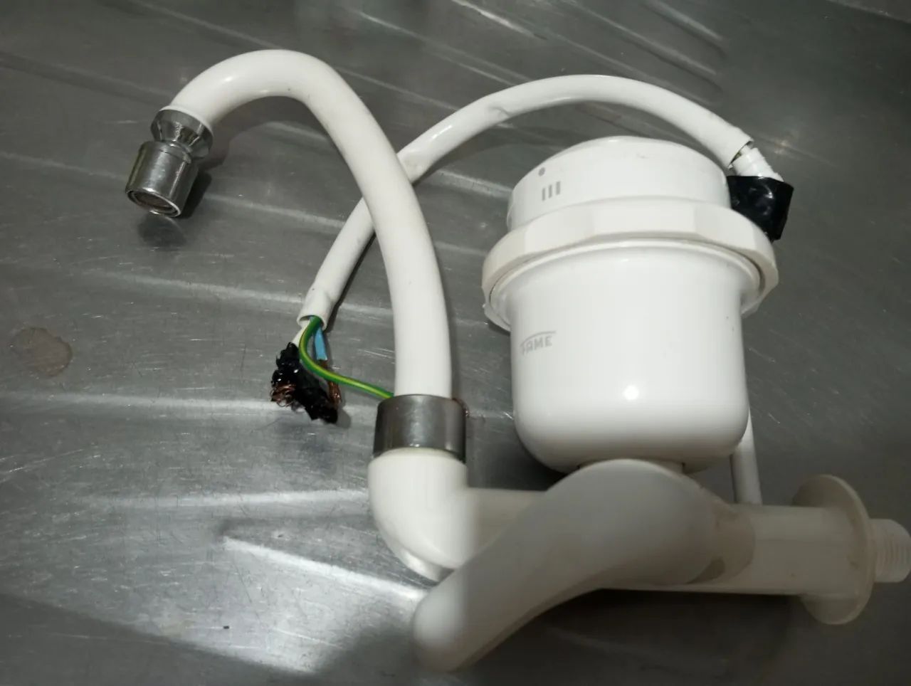 Torneira Elétrica com aquecedor