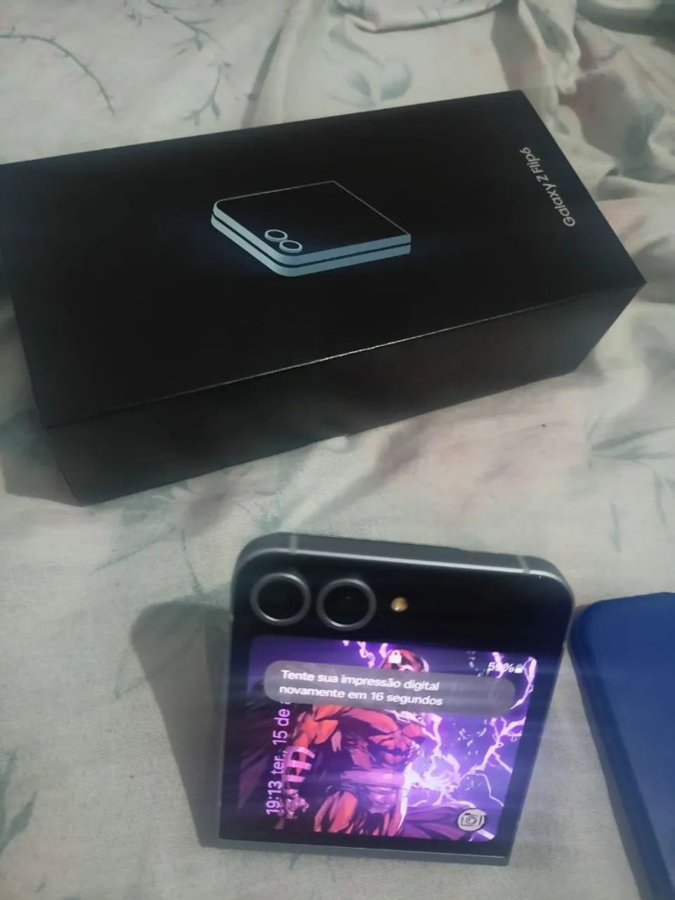 ZFlip 6 Az completo. Venc/01/26. Trocas apenas em Iphone 14, 14 plus, 15 ou Edge 50 ultra.
