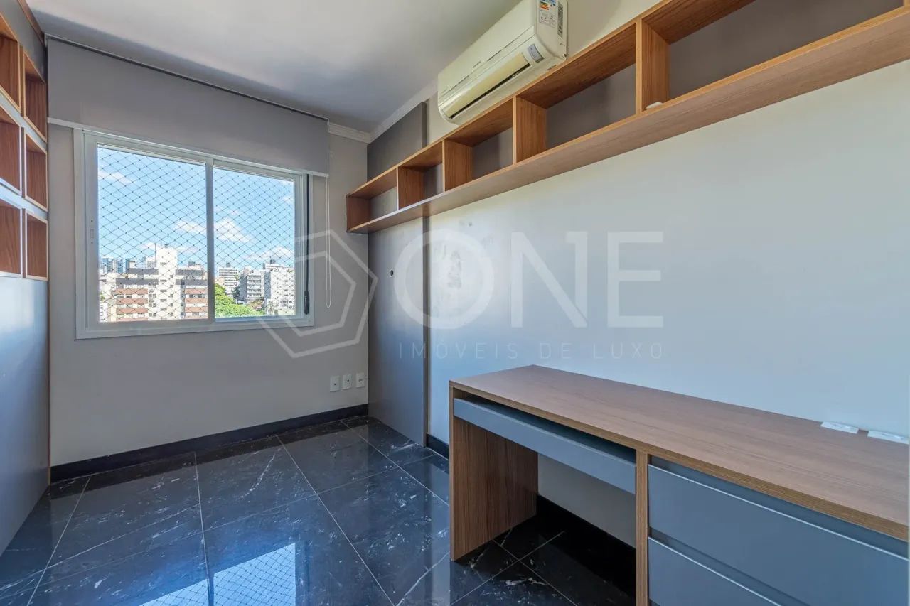 Imóvel para venda possui 93 metros quadrados com 3 quartos em Petrópolis - Porto Alegre -  - Foto 9