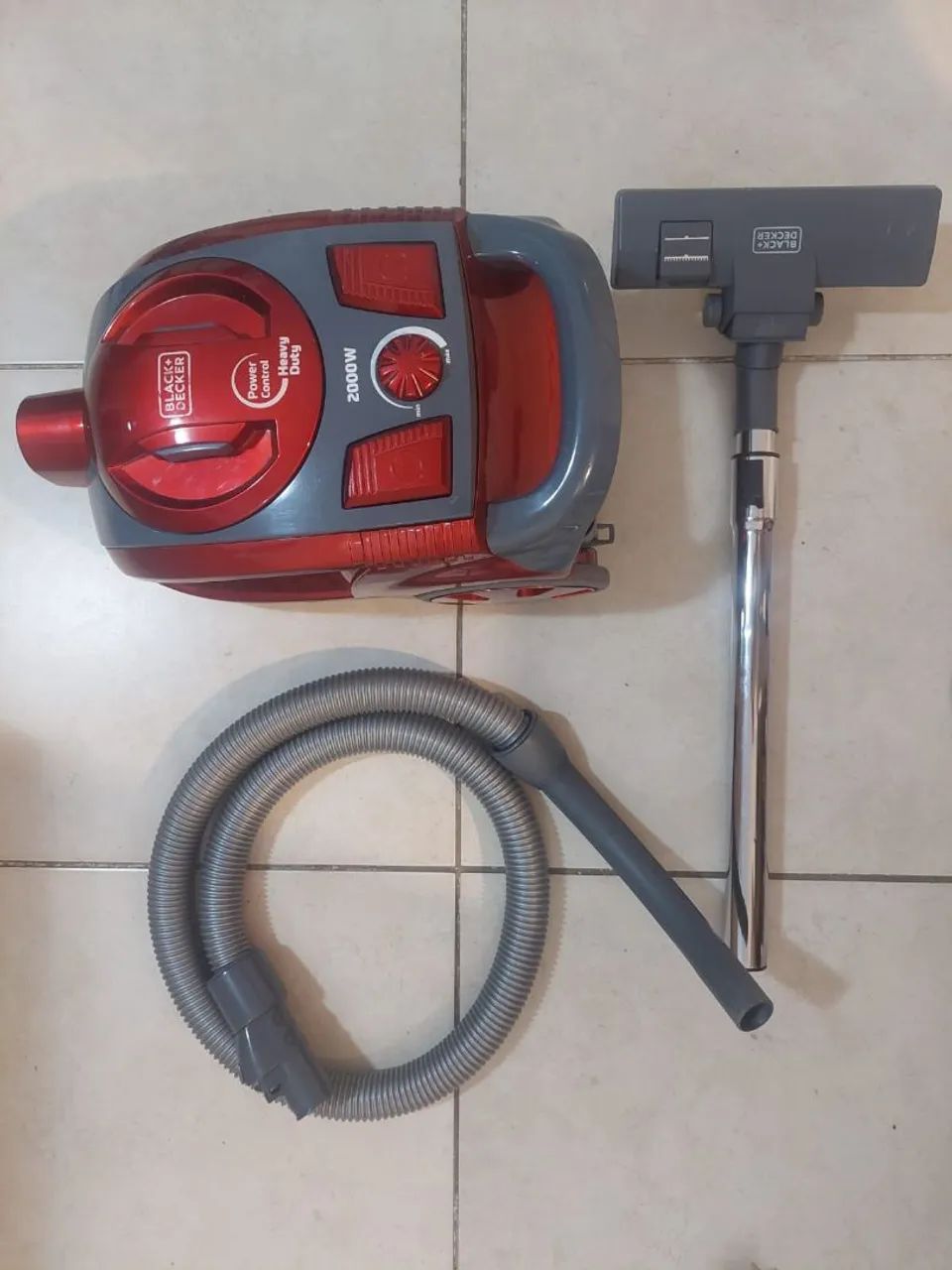 Aspirador de Pó Black & Decker 2000W - Novo