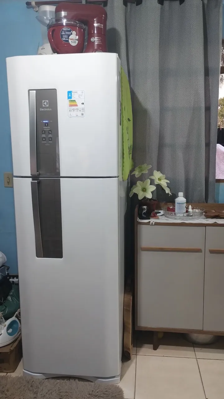 Geladeira Duplex Electrolux branca Frost Free