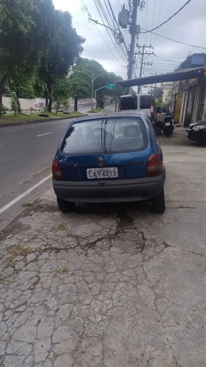 Corsa Hatch 1.0 - Foto 4